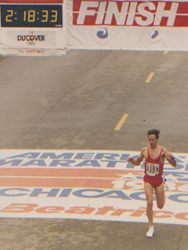 Dr. Allen completes the 1986 Chicago Marathon with a time of 2:18:33, qualifying him for the US Olympic Trials.